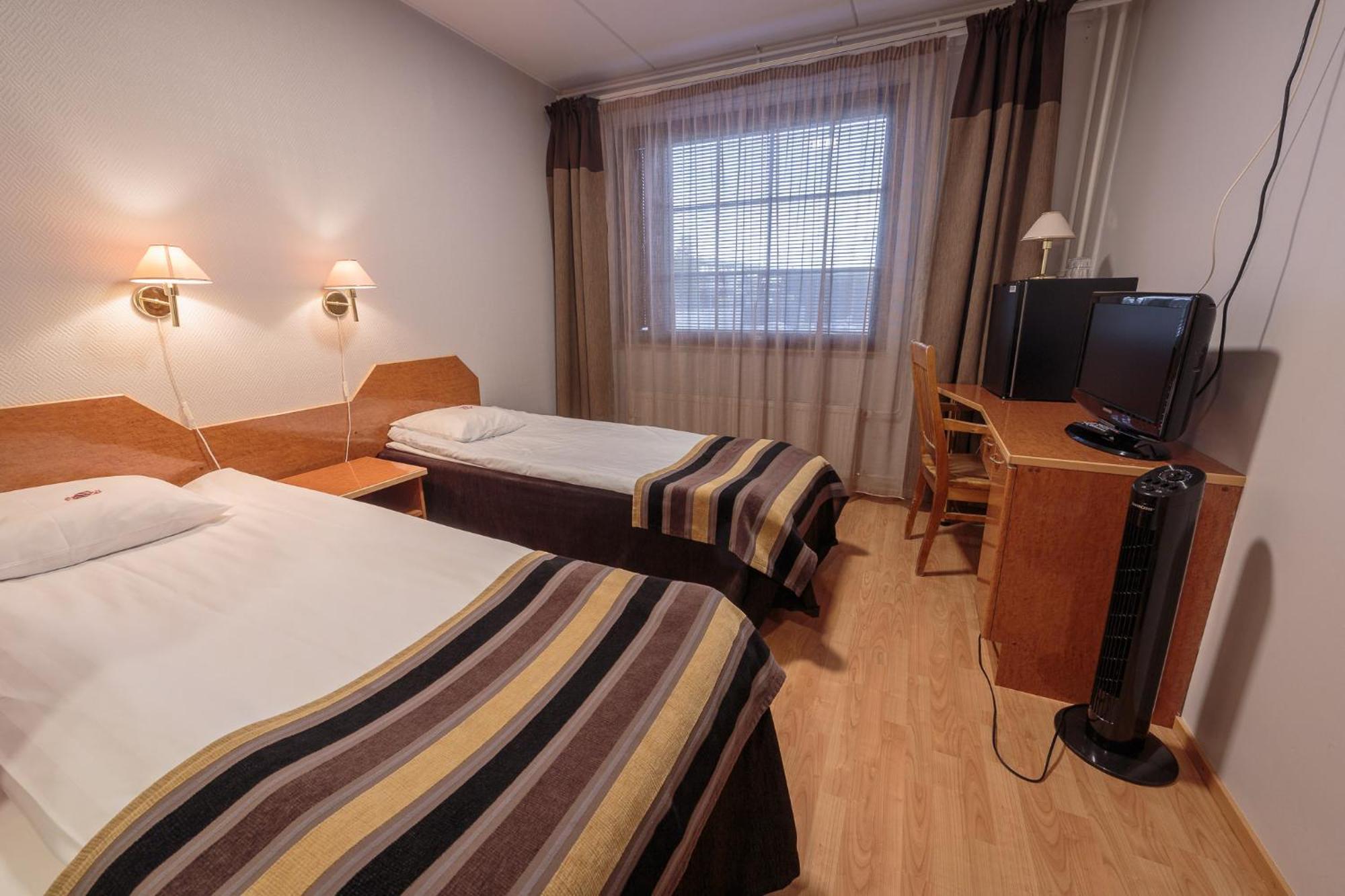 Hotel Mestarin Kievari เกมิยาร์วิ ภายนอก รูปภาพ